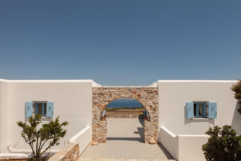 Ergina Summer Resort Antiparos Bagian luar foto