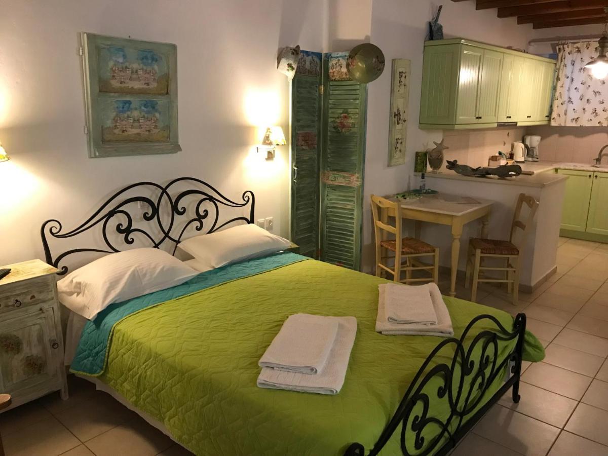 Ergina Summer Resort Antiparos Bagian luar foto