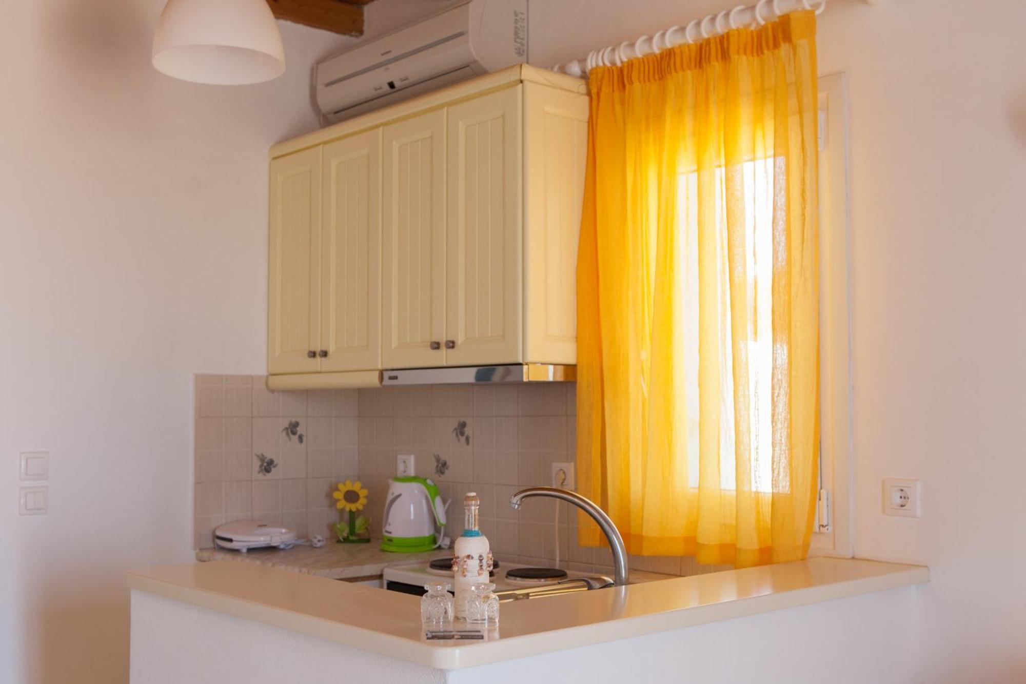Ergina Summer Resort Antiparos Ruang foto