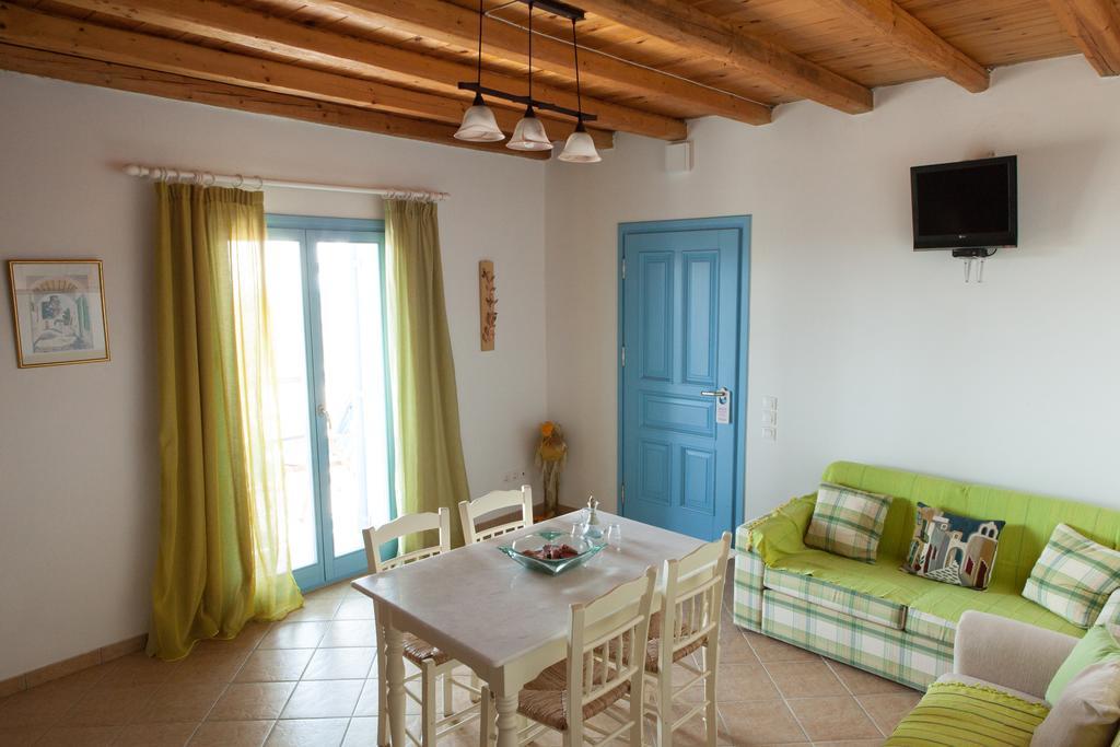 Ergina Summer Resort Antiparos Ruang foto