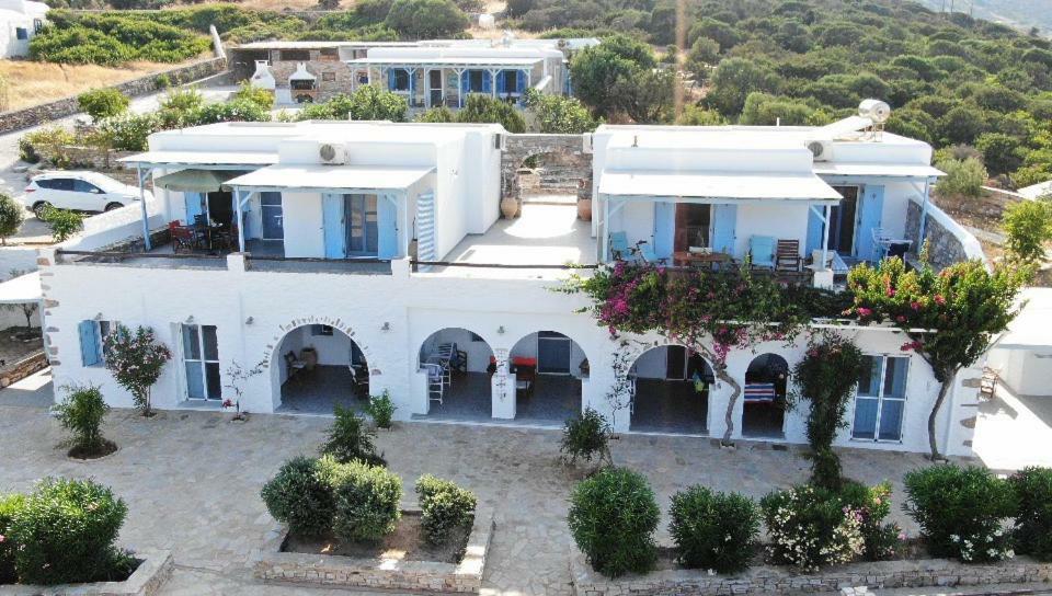 Ergina Summer Resort Antiparos Bagian luar foto