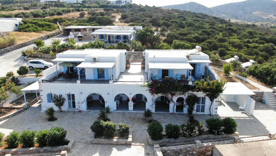 Ergina Summer Resort Antiparos Bagian luar foto